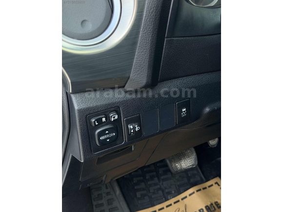 2013 AURIS OTOMATİK CAM TAVAN 190BİNDE