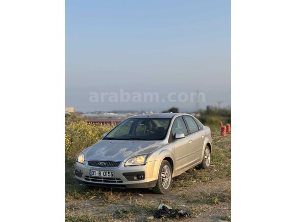 Sahibinden Ford Focus 1.6 Ghia 2006 Model  358.000 km Gri (Gümüş)