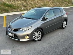 TOYOTA AURİS 2014 DİZEL OTOMATİK PREMİUM CAM TAVAN FULL+FULL