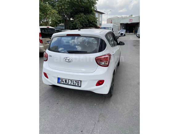 Sahibinden Hyundai i10 1.2 D-CVVT Elite 2015 Model İstanbul 74.000 km Beyaz