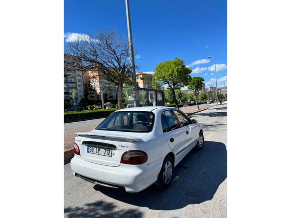 Sahibinden Hyundai Accent 1.5 GLS 1998 Model 