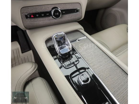 2024 VOLVO DİZEL XC90 2.0 B5 PLUSBRİGHT 7 KOLTUK SOĞUTMA HATASIZ