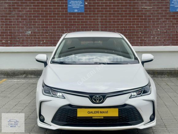 GALERİ MAVİ'DEN 2023 TOYOTA CORALLA 1.5 DREAM MULTIDRIVE S