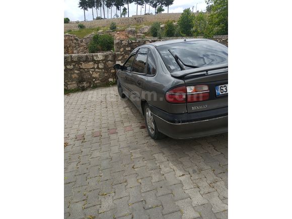 Sahibinden Renault Laguna 1.6 2001 Model 
