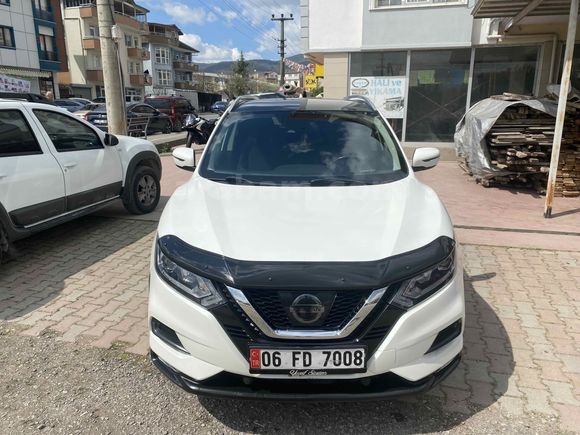 Sahibinden Nissan Qashqai 1.2 DIG-T Sky Pack 2017 Model 