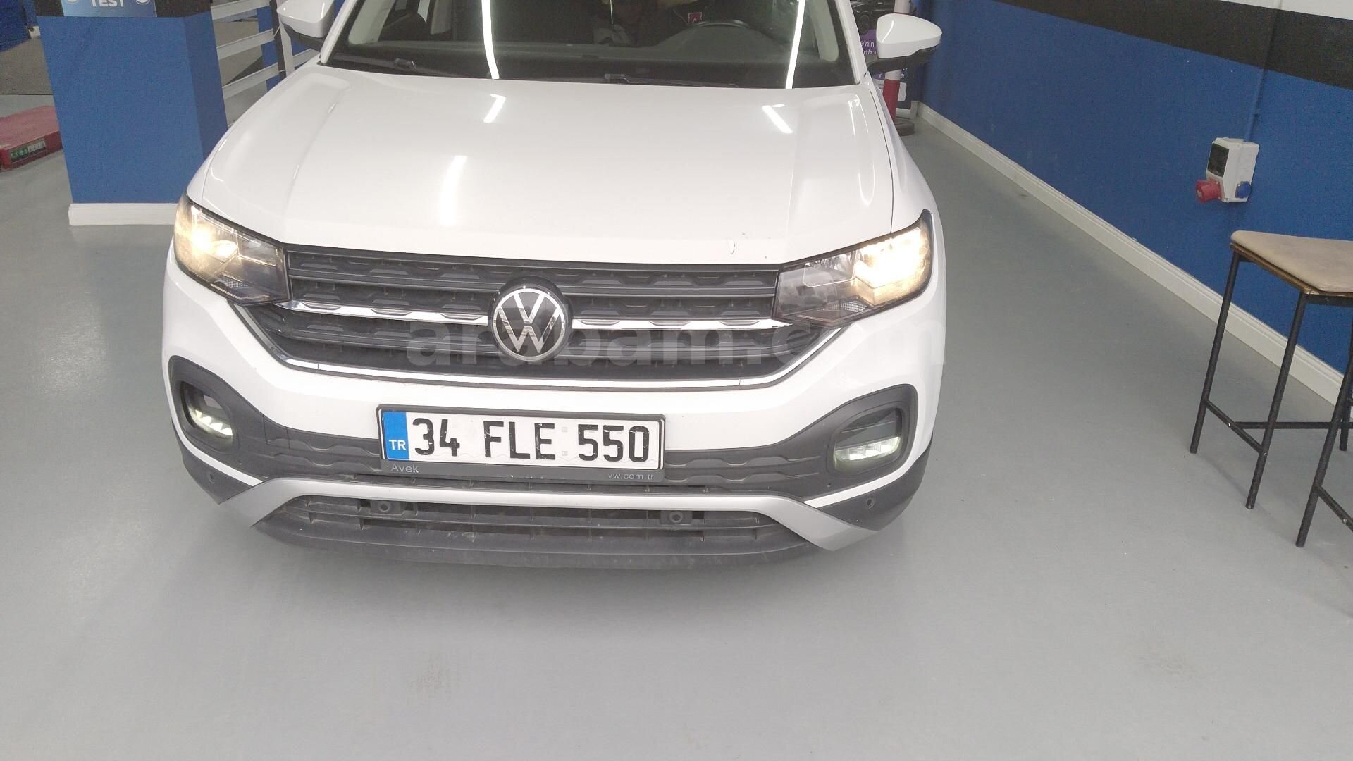 Sahibinden Volkswagen T-Cross 1.0 TSI Life 2022 Model Erzurum 45.000 km Beyaz 4