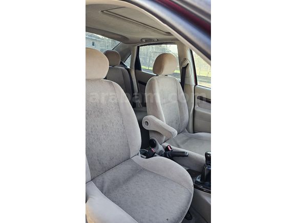 Sahibinden Ford Focus 2.0 Ghia 2001 Model