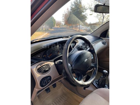 Sahibinden Ford Focus 2.0 Ghia 2001 Model