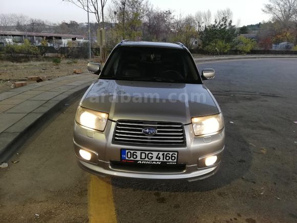Temiz,yeni bakımlı forester