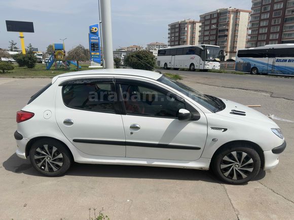 Sahibinden Peugeot 206 1.4 X-Line 2005 Model   Beyaz