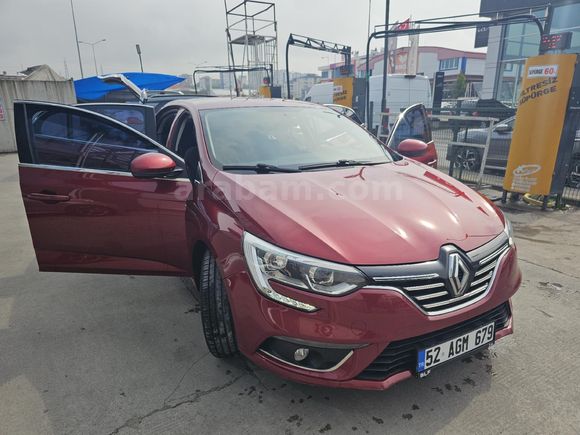 Sahibinden Renault Megane 1.6 Joy 2018 Model