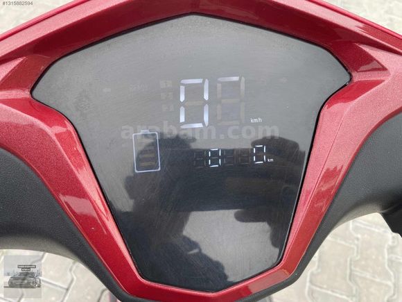 2025 VOLTA ELEKTRİKLİ SCOOTER 6 AKÜLÜ 58km MENZİL 2000W, 720kmde