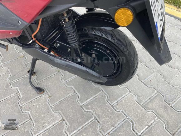 2025 VOLTA ELEKTRİKLİ SCOOTER 6 AKÜLÜ 58km MENZİL 2000W, 720kmde