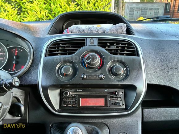 DAYI OTO'DAN RENAULT KANGOO 1.5 DCİ TOUCH BAYRAMA ÖZEL FİYAT