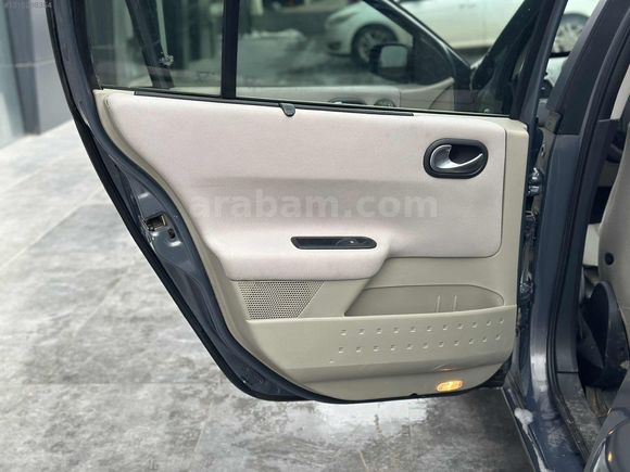 C&K AUTO'DAN 89.000 KM'DE MEGANE