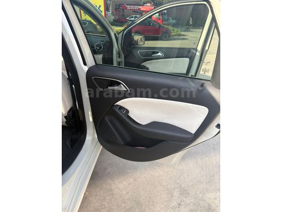 Sahibinden Mercedes - Benz B 180 CDI BlueEFFICIENCY Style 2014 Model