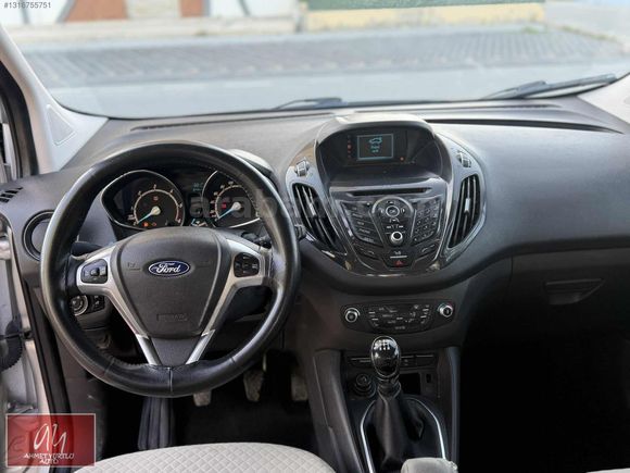 AHMET YURTLU AUTO COURİER TİTANİUM PLUS OTOMOBİL RUHSAT BOYASIZ