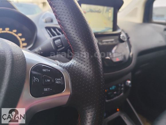 Yetkili Bayiden/Titanium Plus/Düşük Km/Temiz/Servis Bakımlı