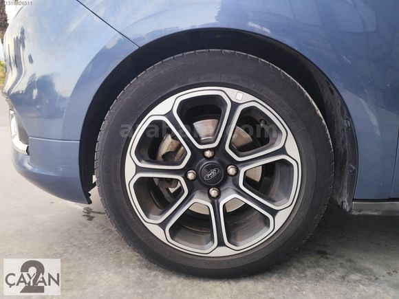Yetkili Bayiden/Titanium Plus/Düşük Km/Temiz/Servis Bakımlı