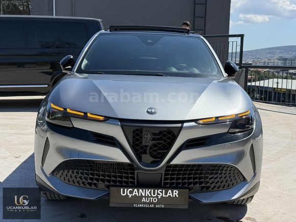 2025 MODEL ALFA ROMEO JUNİOR İBRİDA SPECİALE + HATASIZ FULL+FLL