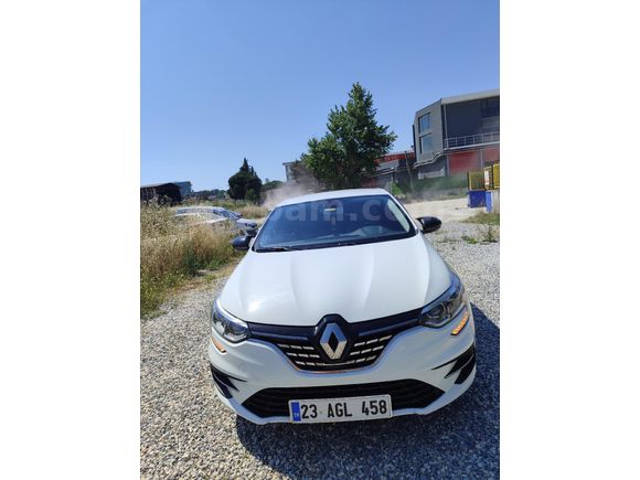 Sahibinden Renault Megane 1.5 Blue DCI Touch 2021 Model
