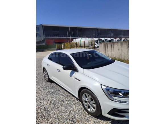 Sahibinden Renault Megane 1.5 Blue DCI Touch 2021 Model