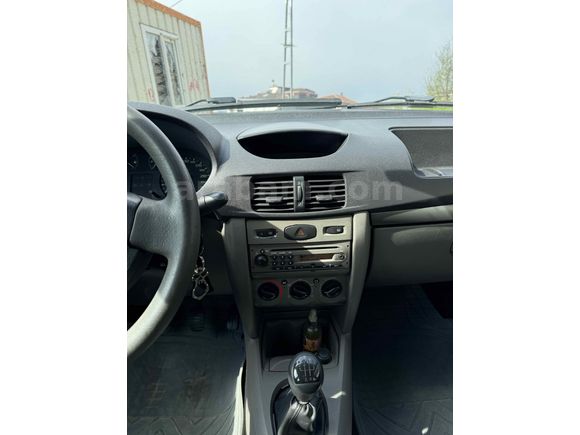 Sahibinden Renault Symbol 1.4 Authentique 2011 Model  183.000 km Beyaz