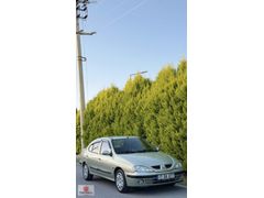 173 BİN KM MEGANE 1.6 16 VALF KLİMALI