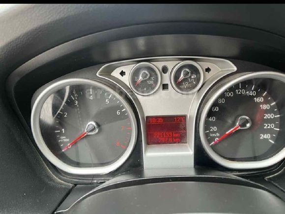 Sahibinden Ford Focus 1.6 Comfort 2011 Model