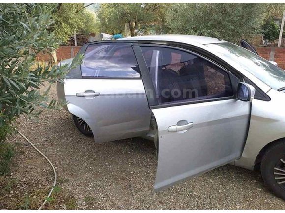 Sahibinden Ford Focus 1.6 Comfort 2011 Model