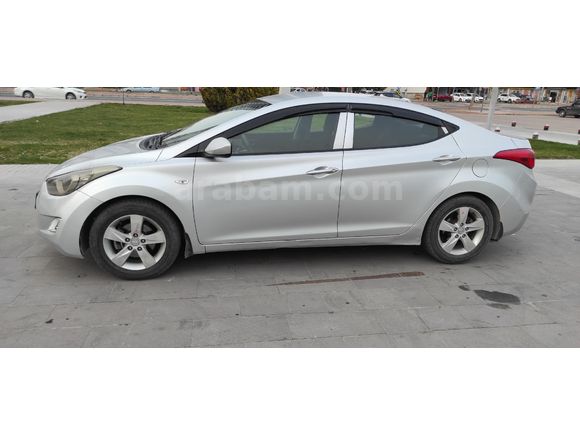 Sahibinden Hyundai Elantra 1.6 D-CVVT Mode Plus 2013 Model