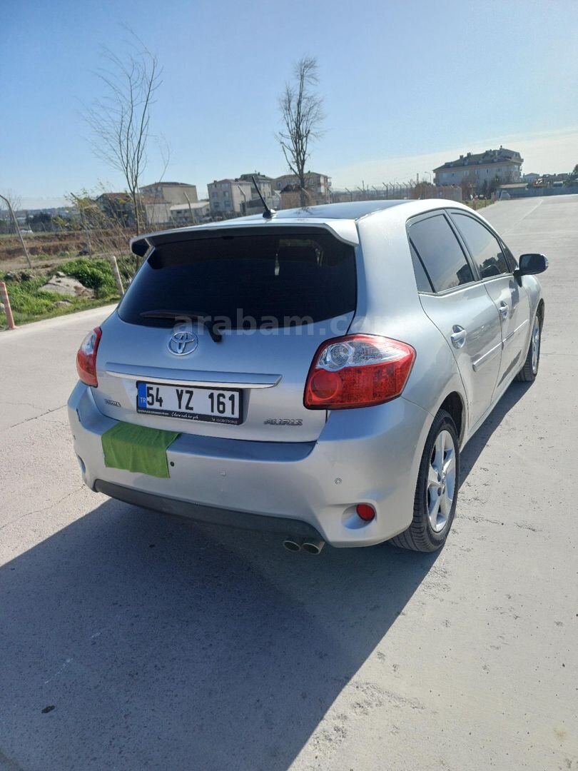 Sahibinden Toyota Auris 1.4 D-4D Comfort Extra 2012 Model 4