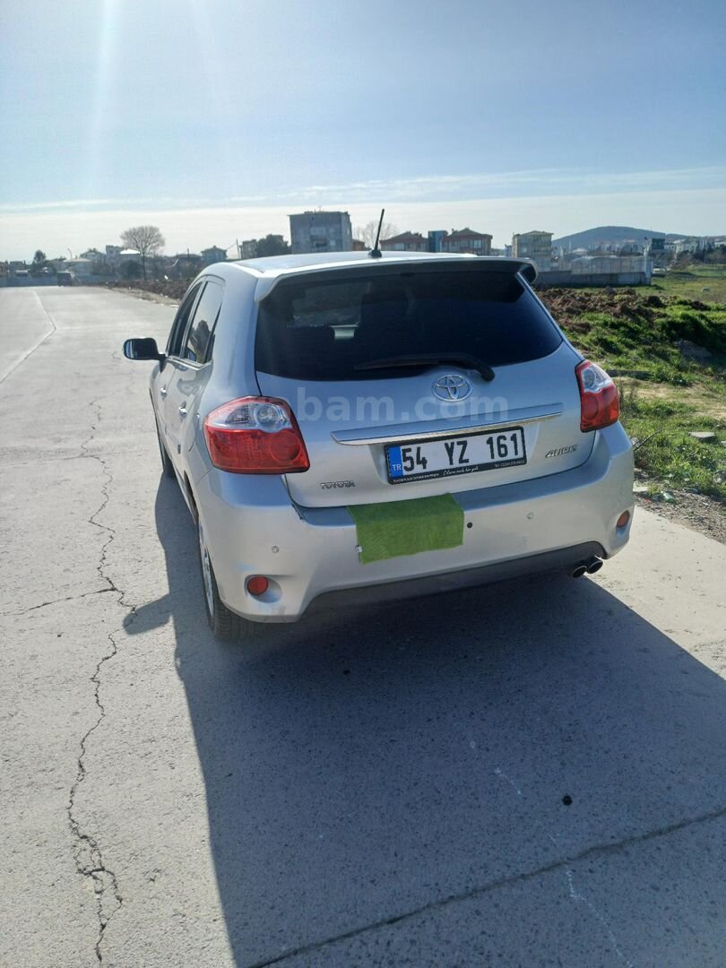 Sahibinden Toyota Auris 1.4 D-4D Comfort Extra 2012 Model 5