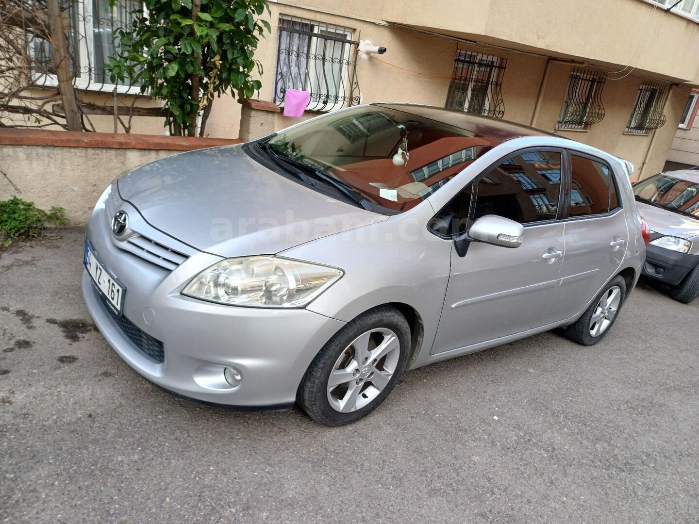 Sahibinden Toyota Auris 1.4 D-4D Comfort Extra 2012 Model 1