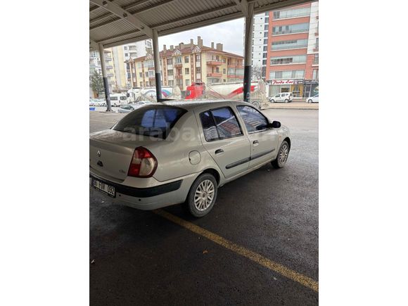Sahibinden Renault Clio 1.5 dCi Expression 2003 Model  247000km Gri (Gümüş)