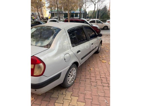 Sahibinden Renault Clio 1.5 dCi Expression 2003 Model  247000km Gri (Gümüş)