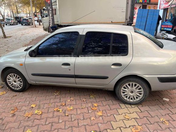 Sahibinden Renault Clio 1.5 dCi Expression 2003 Model  247000km Gri (Gümüş)