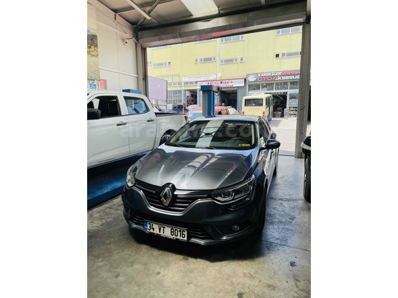 Sahibinden Renault Megane 1.5 dCi  OTOMATİK TOUCH PAKET
