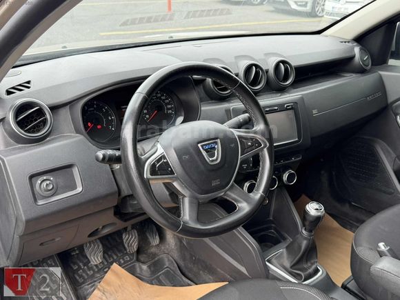 **K.K 12 AY TAKSİT İMKANI**TEKBAŞ MALTEPE' DEN DACİA DUSTER 4X4