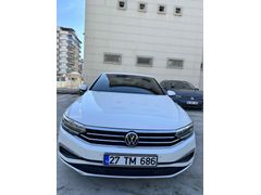 İLK  SAHİBİNDEN  HATASIZ-BOYASIZ- TRAMERSİZ  YENİ LOGO  PASSAT B8.5