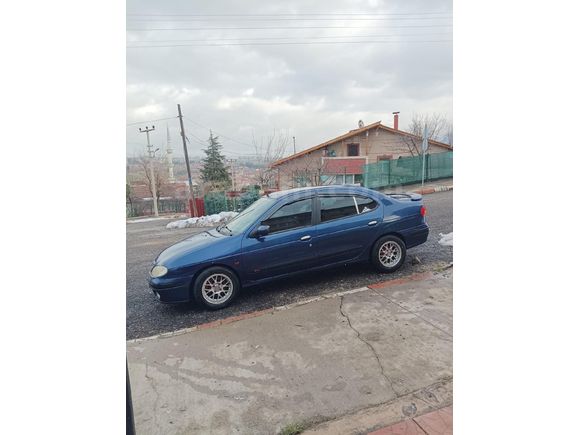 Sahibinden Renault Megane 1.6 RTA 2000 Model