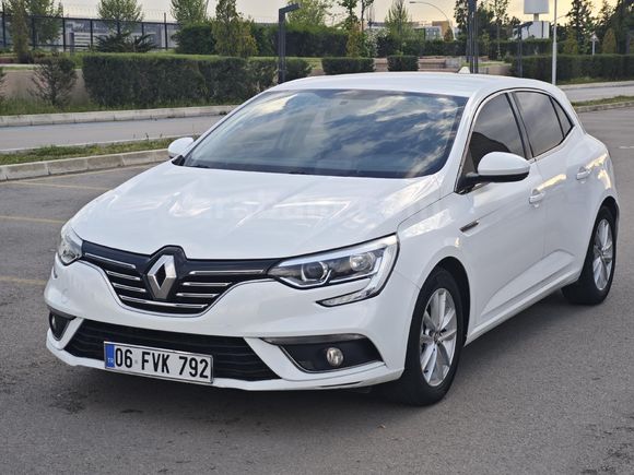 Sahibinden Renault Megane 1.6 Joy 2017 Model