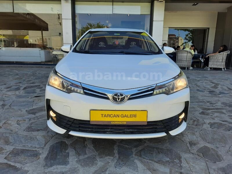 Galeriden Toyota Corolla 1.6 Life 2018 Model İzmir 54.000 km Beyaz