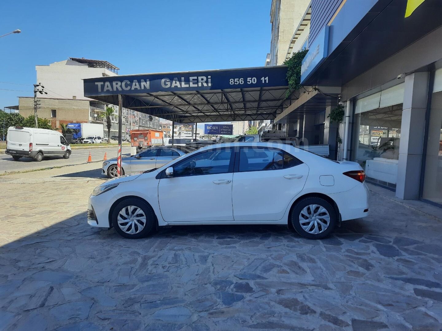 Galeriden Toyota Corolla 1.6 Life 2018 Model İzmir 54.000 km Beyaz 5