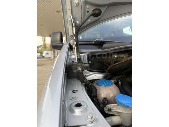 _HATASIZ_2005_MODEL_167.000'km'de_CADDY_