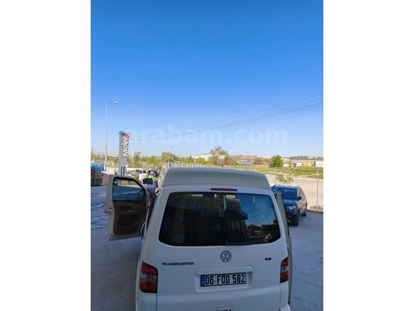 Sahibinden Volkswagen MultiVan 1.9 TDI 2004 Model  250.000 km Beyaz