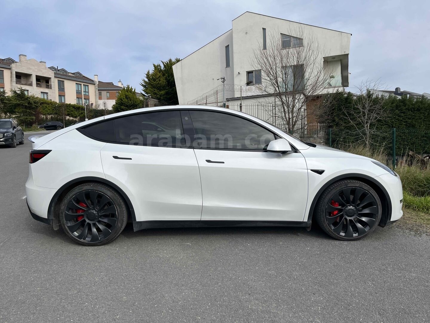 Sahibinden Tesla Model Y Performance (Legacy) 2023 Model İstanbul 50.000 km Beyaz 4