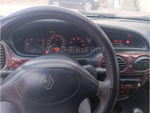 Sahibinden Renault Megane 2.0 RXT 1999 Model