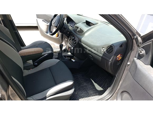 Sahibinden Renault Clio 1.2 Grandtour Authentique 2009 Model