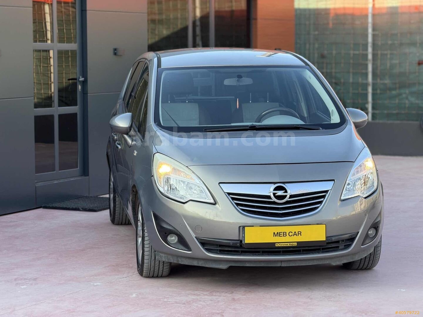 Galeriden Opel Meriva 1.3 CDTI Cosmo 2011 Model İstanbul 355.400 km Şampanya 2